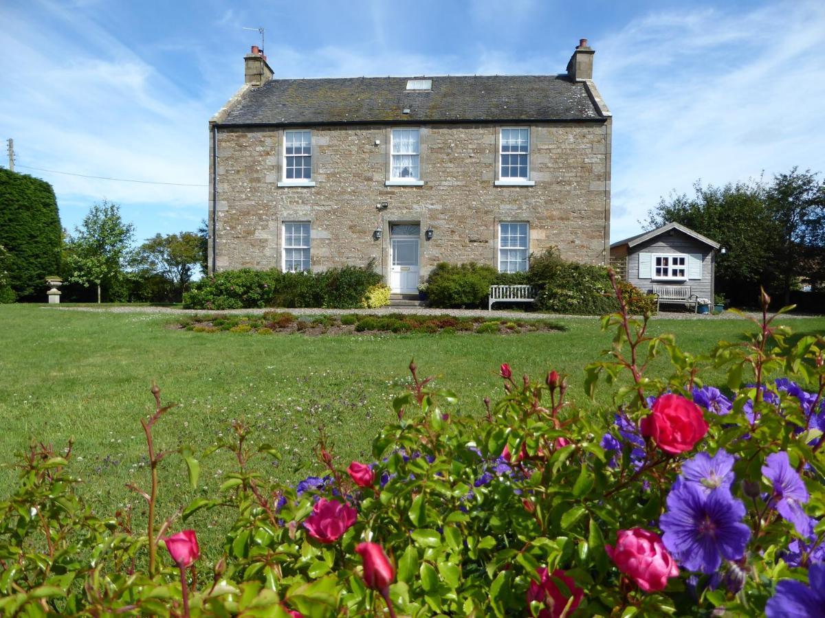 Bed & Breakfast Troustrie House B&b, By *